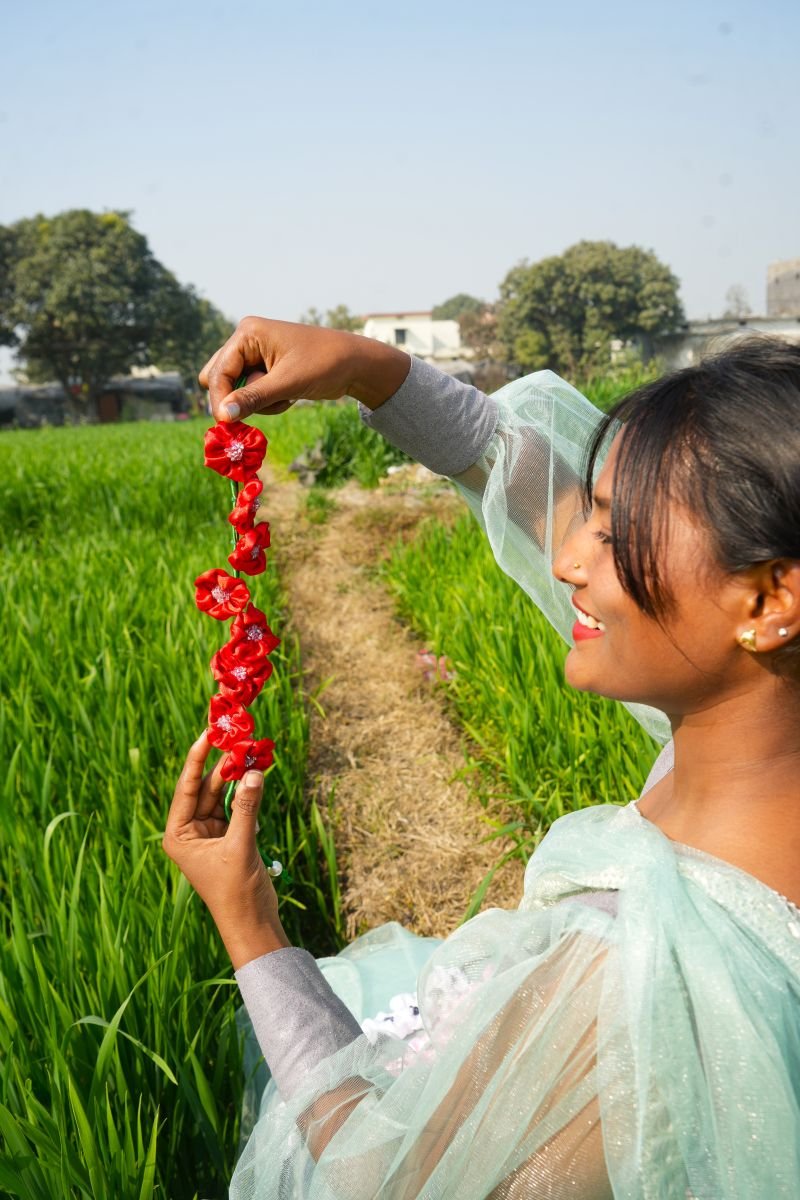 Adjustable Satin Gajra - Image 2