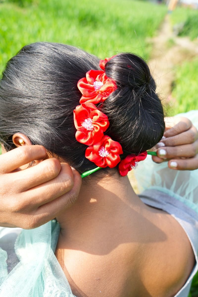 Adjustable Satin Gajra