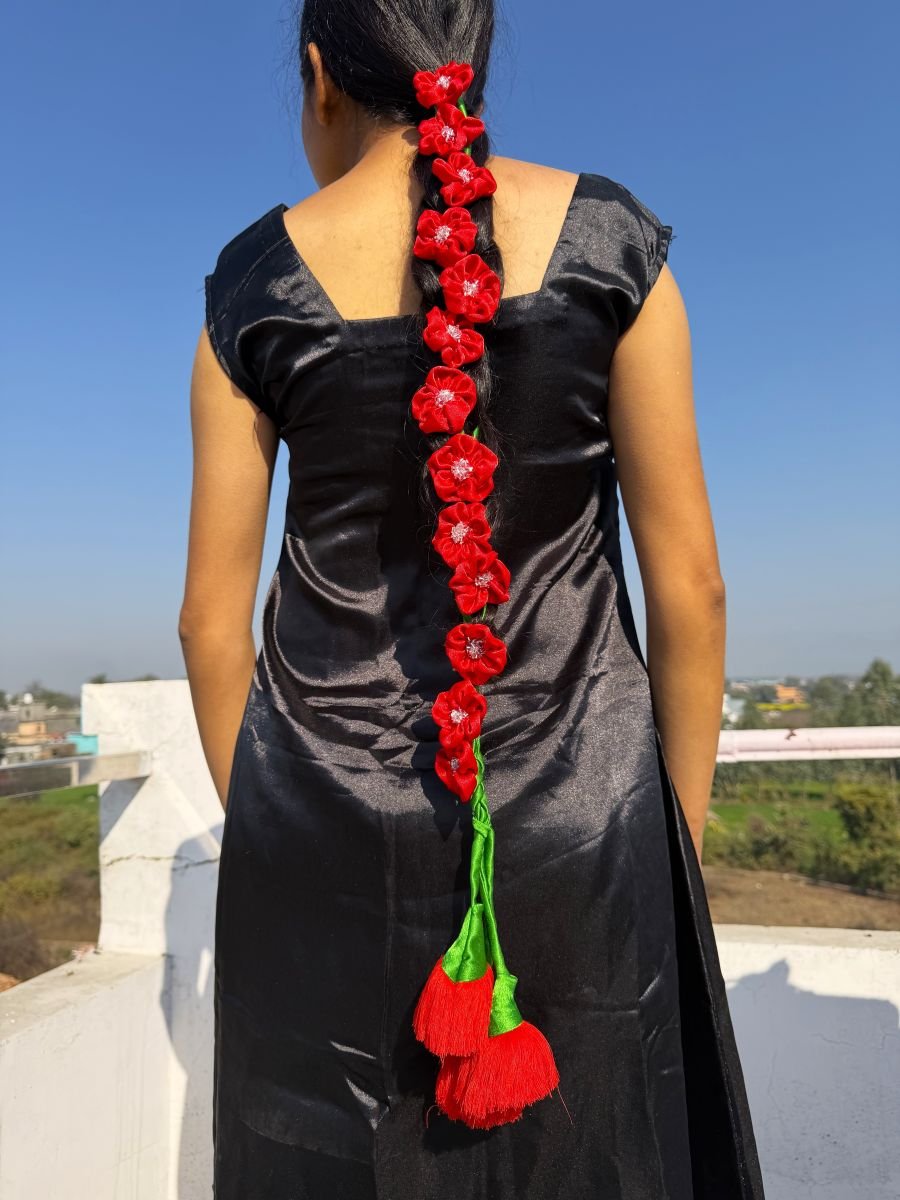 Red Satin Parandi/Lachha Dori